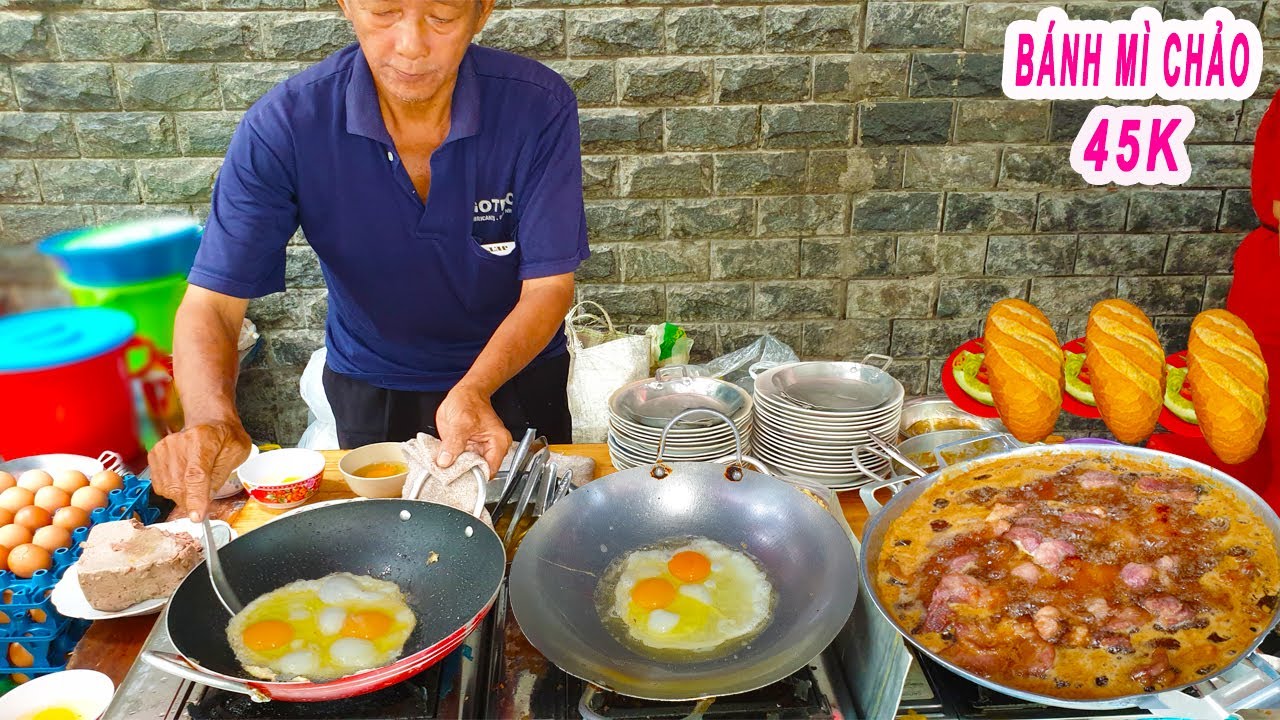 Bánh Mì Chảo Sườn Trứng Ốp La 45k gần 30 năm của Người Hoa ở Sài Gòn