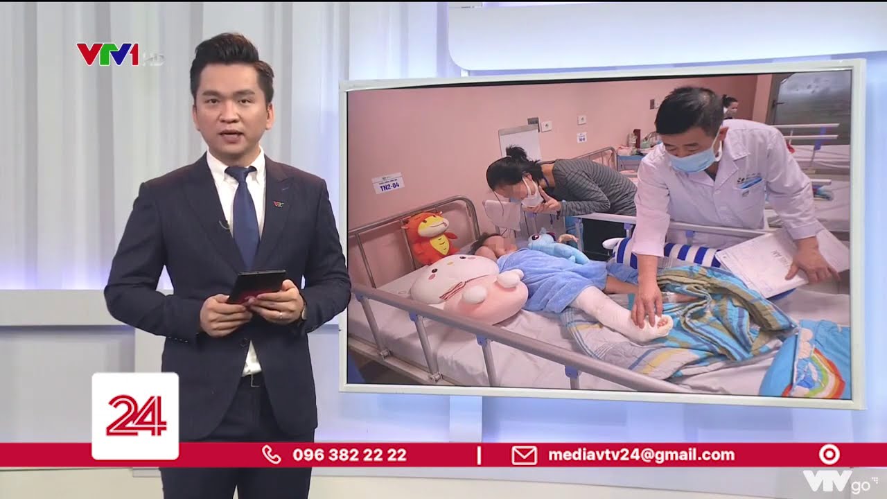 Diễn biến sức khỏe bé gái rơi từ tầng 13 chung cư ở Hà Nội | VTV24